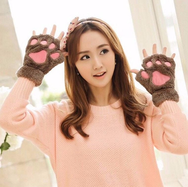 Cute Thermal Bear Paws